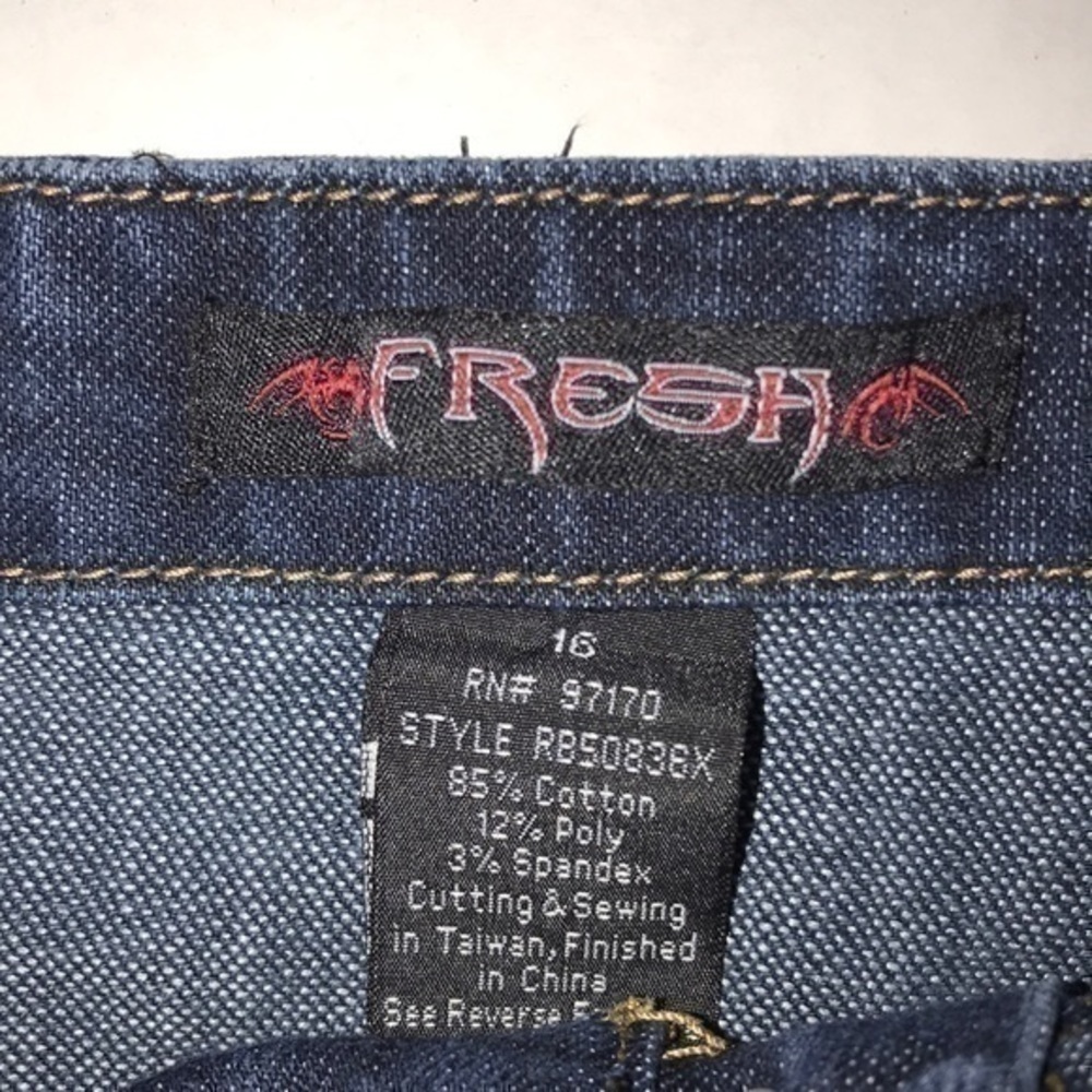 Fresh Cropped Jeans - Picture 2 of 9